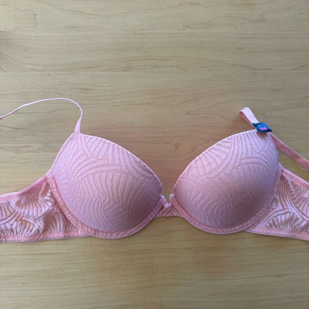 Elegant Pink Lace Bra